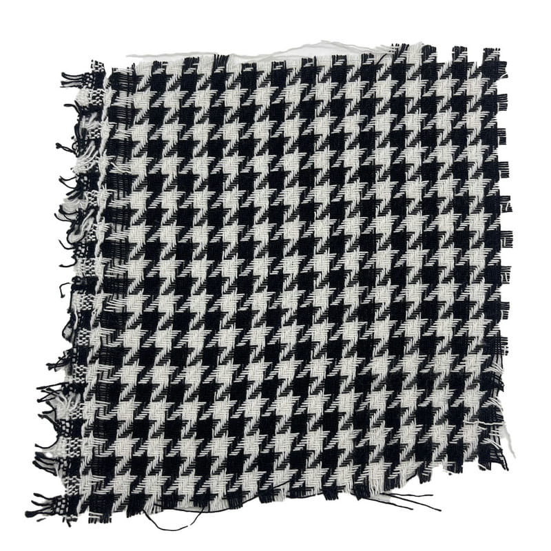 100 Polyester Houndstooth Fine Texture Woven Fabrics For Apparel 2138